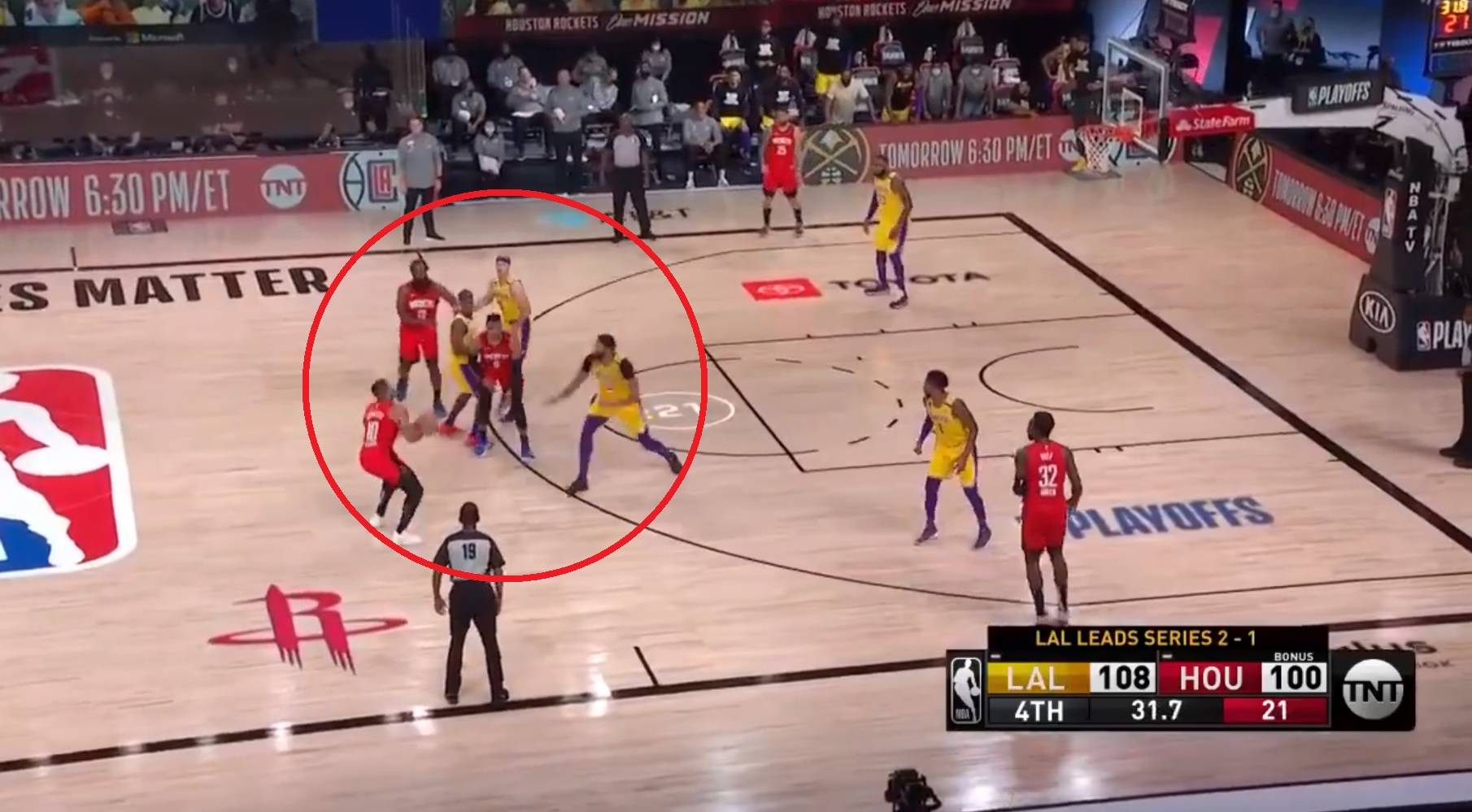 篮球场上的位置图解，从罚球线到三分线，一次搞懂五个角色的秘密